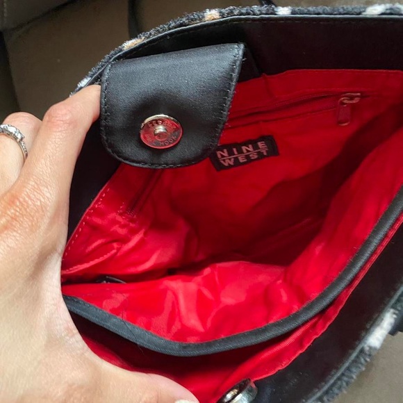 Nine West Giraffe Print Shoulder Bag - Picture 4 of 5